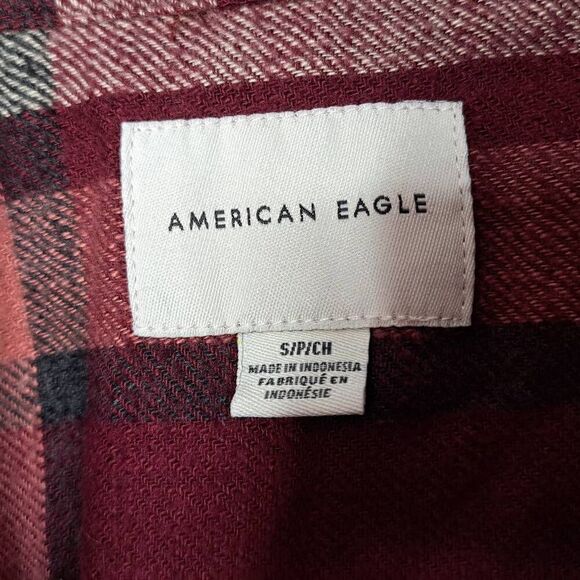 American Eagle Women's Plaid Button Down Flannel with Chest Pocket Red size Smal - Picture 5 of 6